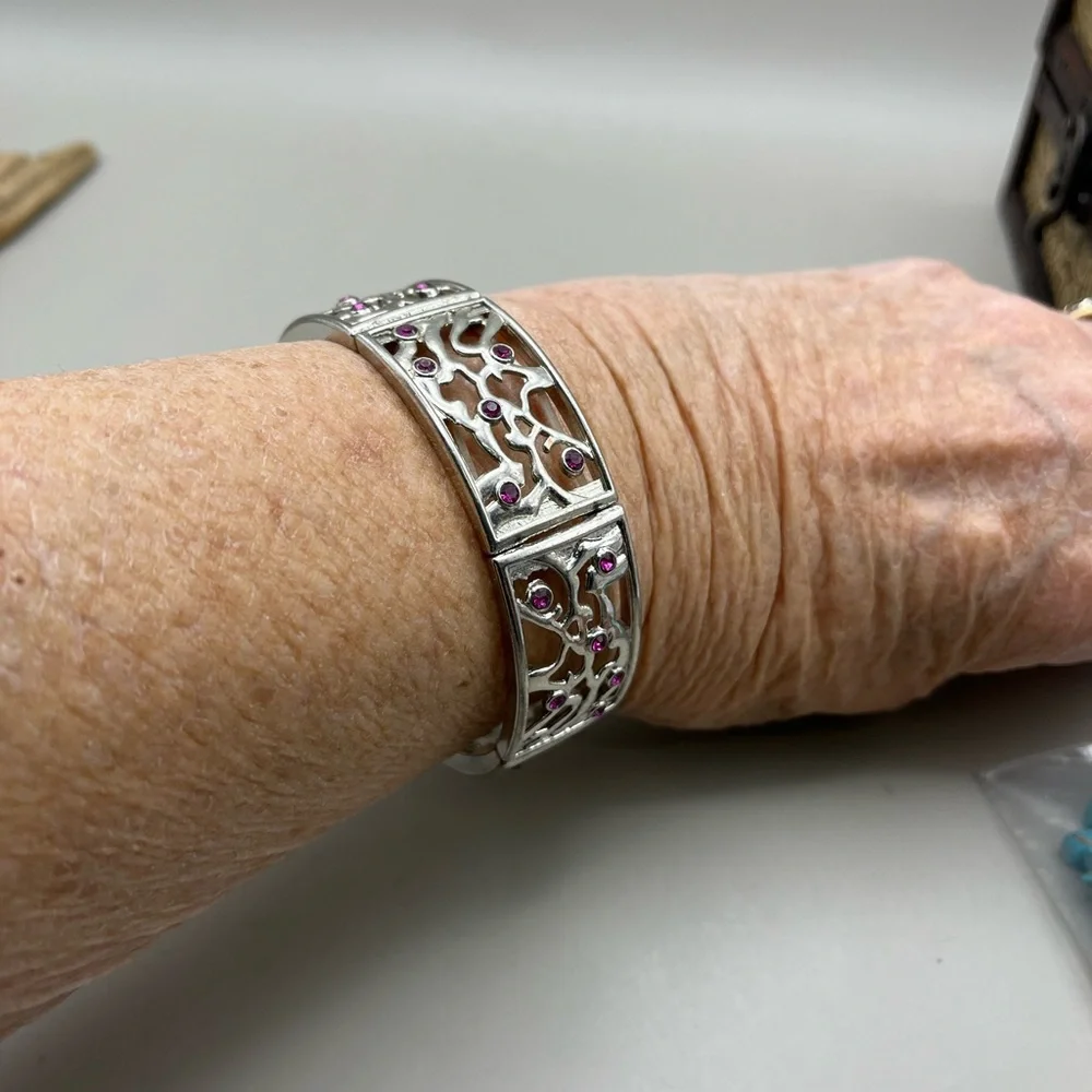 Elegant Silver and Pink Stretchy Women's Bracelet
